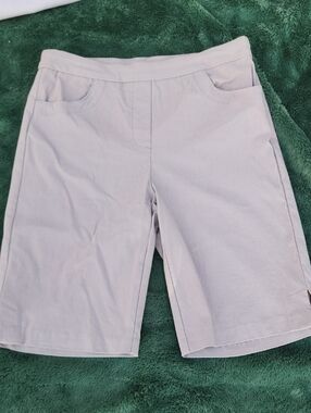 Tribal Women's Grey Bermuda Shorts